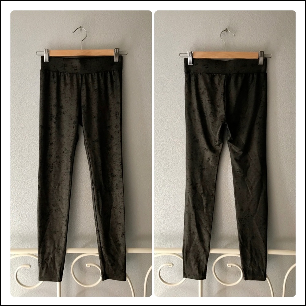 GUESS Gold Metallic Leggings